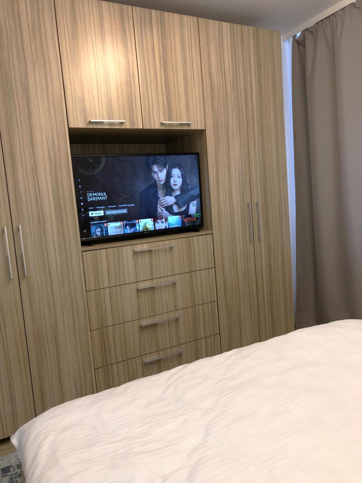 Adrian Home Libra Плоешти Экстерьер фото